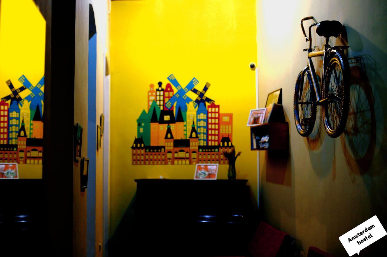 Amsterdam Hostel バクー エクステリア 写真