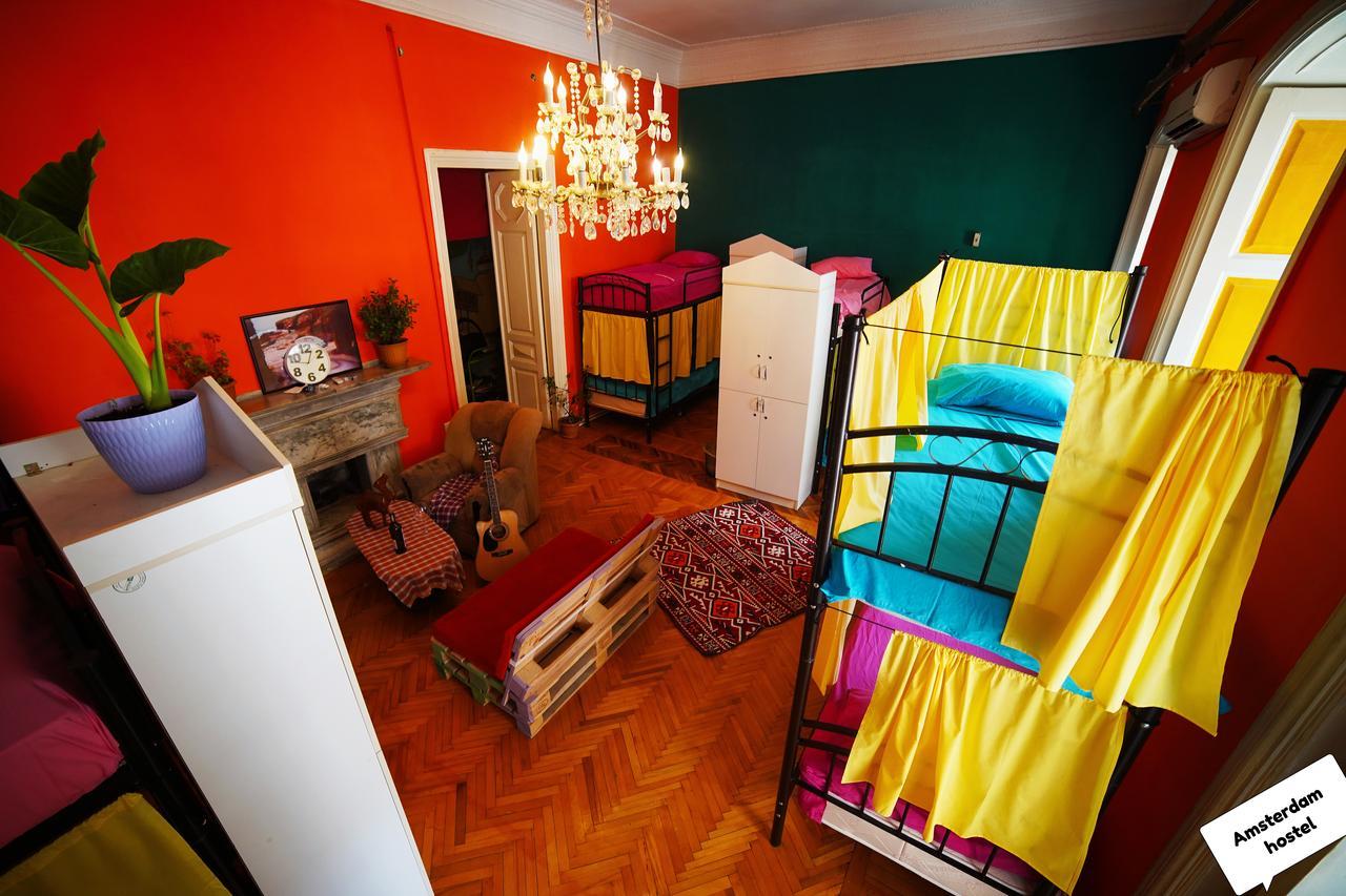 Amsterdam Hostel バクー エクステリア 写真