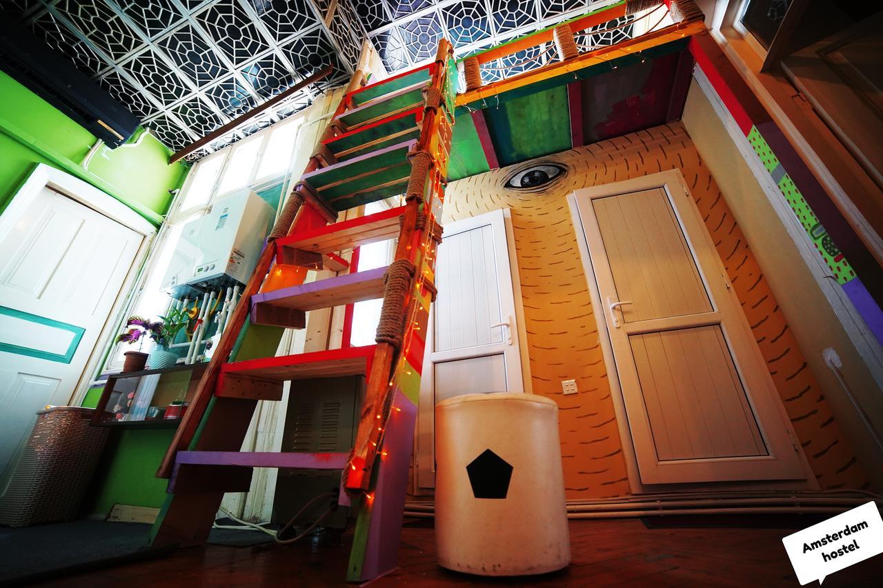Amsterdam Hostel バクー エクステリア 写真