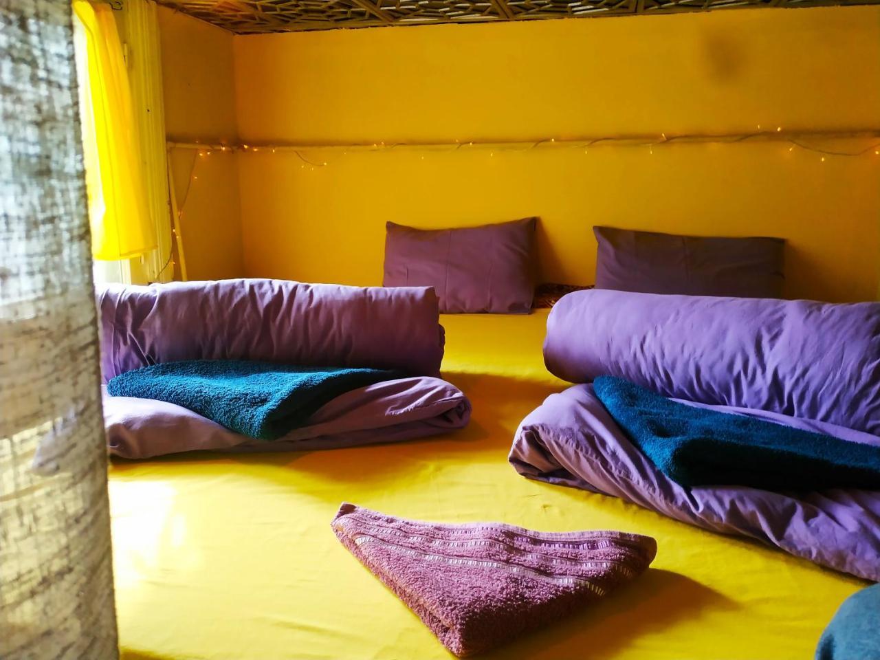Amsterdam Hostel バクー エクステリア 写真